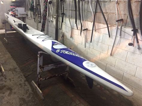 Vende Se Surfski Moana Branco E Azul Opium Caiaques