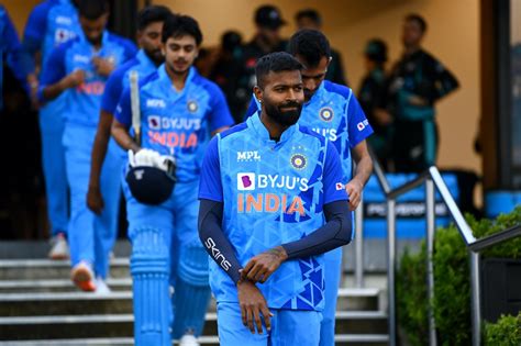 Hardik Pandya Leads The Team Espncricinfo