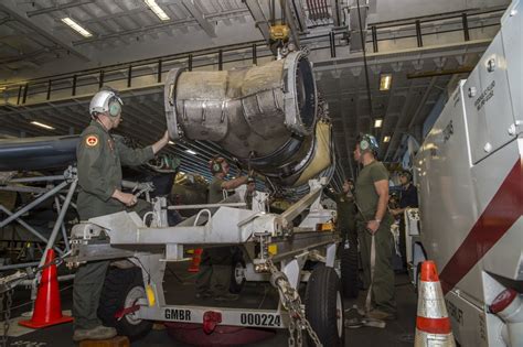 Dvids Images Vma Marines Perform Maintenance On An Av B