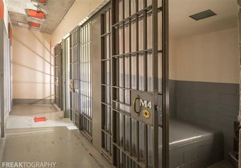 Jail Cells in a recently closed down police station (OC) 1200x800 : r ...