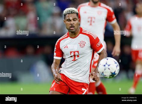 Serge Gnabry Hi Res Stock Photography And Images Alamy