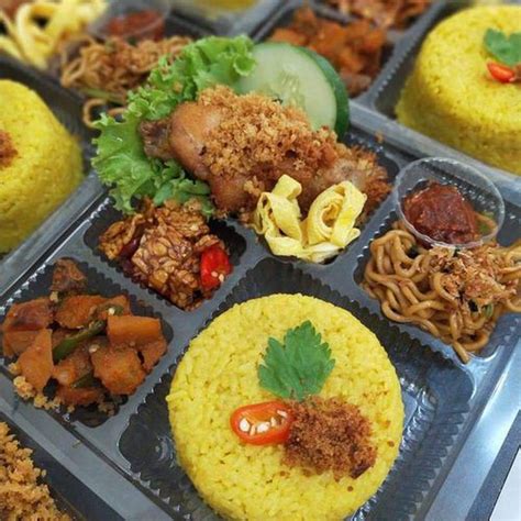 Paket Nasi Kuning Spesial Min Kotak Pasar Malang Online