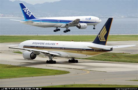 9V SRN Boeing 777 212 ER Singapore Airlines Kanehoshi JetPhotos