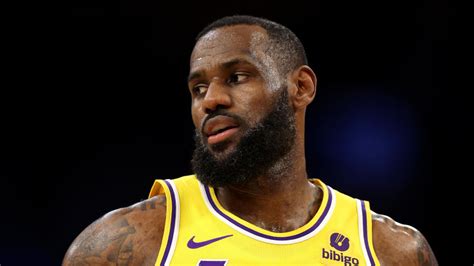 Lebron James Completely Contradicts Himself With Sassy Response About