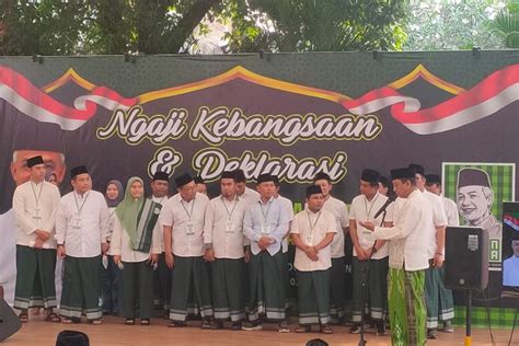 Dibina Rommy Ppp Kumpulan Santri Deklarasi Dukung Ganjar Pranowo