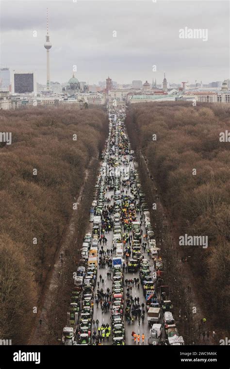 Strassenblockaden Aufgenommen Im Rahmen Der Bauern Proteste En Berl N