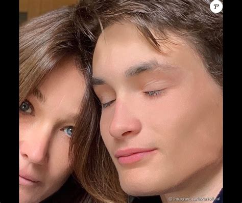 Carla Bruni Et Son Fils Aur Lien Enthoven Sur Instagram Le Juin