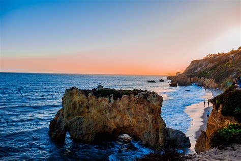 Sunset over El Matador Beach, Malibu, California. [OC] [4896 x 3264] : r/SkyPorn