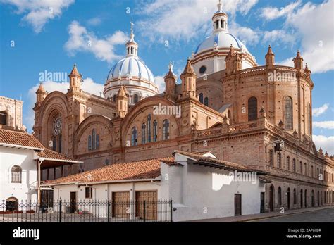 Catedral Cuenca Ecuador Fotograf As E Im Genes De Alta Resoluci N Alamy