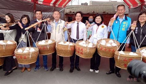 觀傳媒 雲嘉南新聞 馬鳴山五年千歲吃飯擔登場 賴清德與10萬民眾熱鬧吃平安