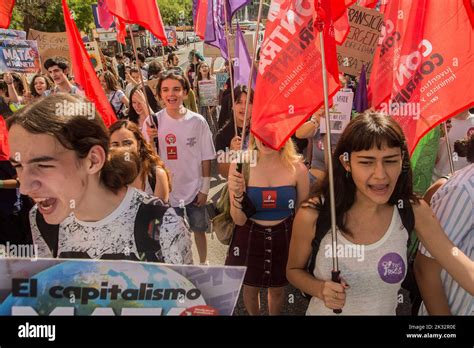 La Unión de Estudiantes se ha manifestado en una huelga estudiantil