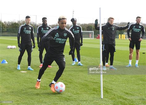 Omari Hutchinson Among Six Arsenal Youngsters To Train With First Team