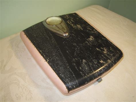 Vintage Retro Mid Century Borg Pink Bathroom Scale 250 Lbs