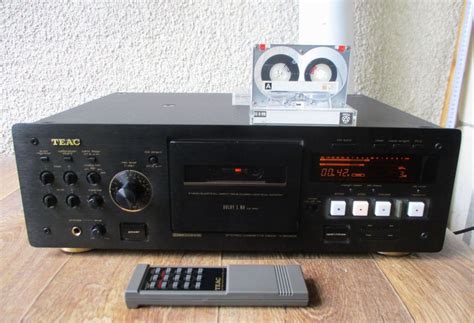 Teac V 8030 Топ модела от серията като нов Raichev Audio