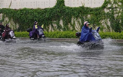 直击广西暴雨：“龙舟水”来势凶猛，暴雨落区重叠多地受灾 财经头条