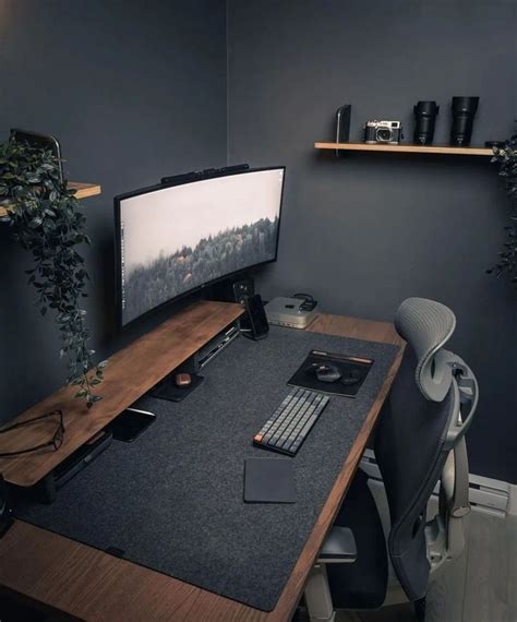 Inspiring Minimalist Desk Setups For Productive Workspace