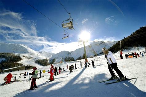 Auvergne Rhône Alpes Le Premier Domaine Skiable Au Monde Clermont