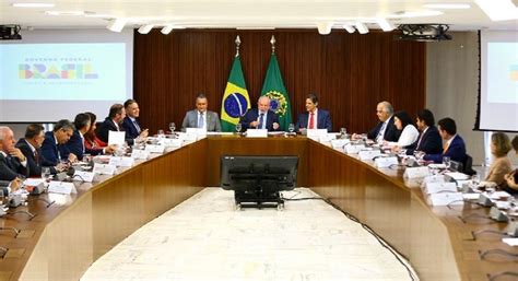 União gasta orçamento de 11 ministérios e presidência da República em