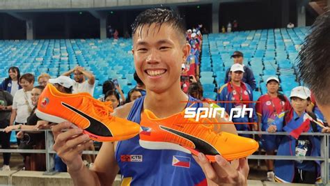 Ej Obiena Competition Worn Shoes To Be Auctioned Off