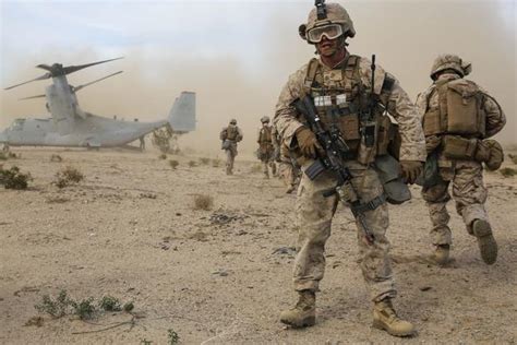 Marines In Combat Pictures 