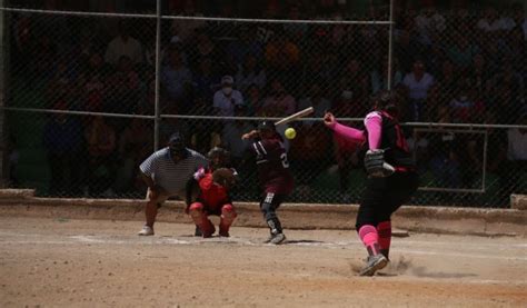 Emocionantes Partidos En El Softbol Femenil NTR Zacatecas