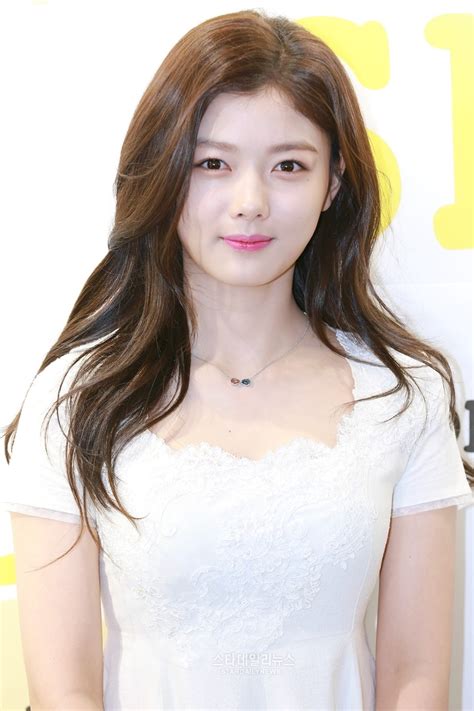김유정 몸매 화보 실물사진모음 인스타그램 네이버 블로그