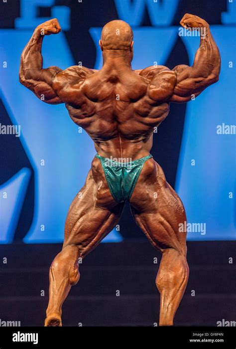 Mr olympia phil heath hi-res stock photography and images - Alamy