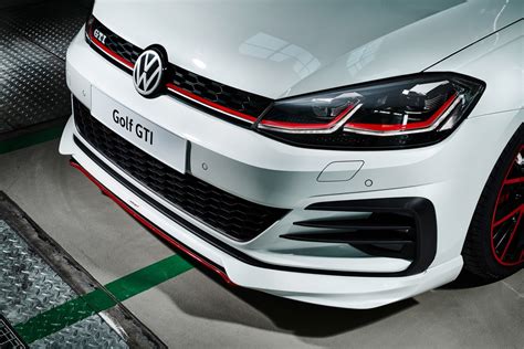 Add Major Oomph To Your Vw Golf Gti In Singapore With Oettinger