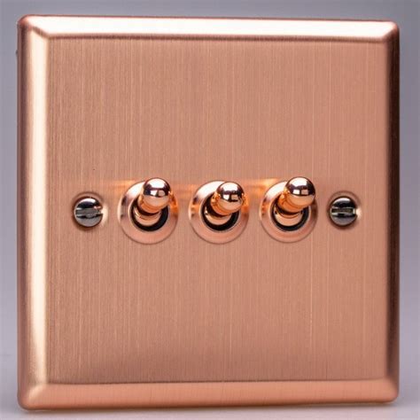 Varilight Urban 3 Gang 10a 2 Way Toggle Switch Xyt3bc Ukes