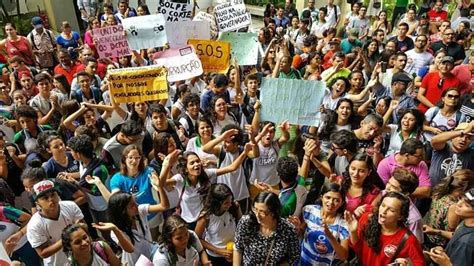 Ceará em luta estudantes ocupam 41 escolas e declaram apoio aos