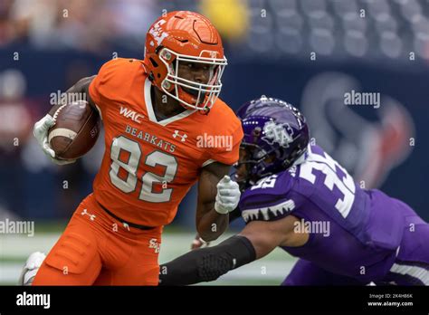 Sam Houston State Bearkats Wide Receiver Chris Hicks 82 Runs After