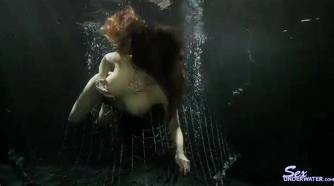 Daisy Duxxx Meets The Bad Blonde Underwater