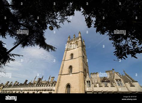 Looking Up At Magdalen College Bell Tower Oxford Stock Photo Alamy