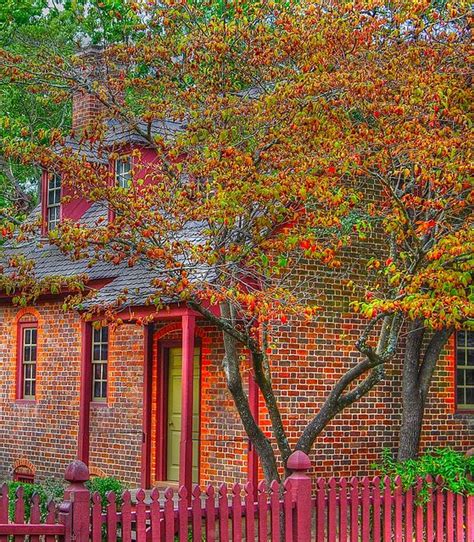 Autumn In Colonial Williamsburg Virginia Autumn Scenery