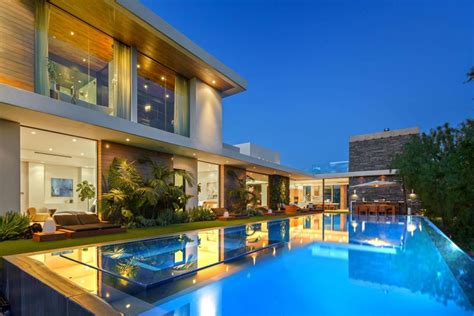 A New Los Angeles Listing From Selling Sunsets The Oppenheim Group