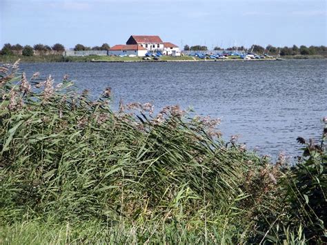 Barton Sailing Club © David Wright Cc By Sa20 Geograph Britain And