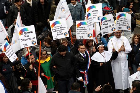 Galer A Las Mejores Fotos De La Marcha Por El Orgullo Gay