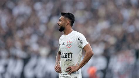 Raniele Corinthians Volante Desfalque Em Flamengo X Corinthians