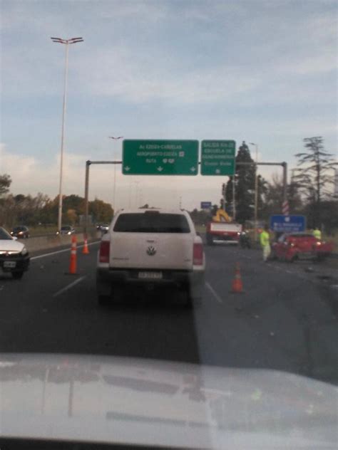 Choque Y Demoras En Autopista Riccheri Mano A Ezeiza El Nacional De