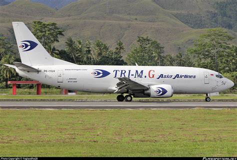 PK YGV Tri M G Intra Asia Airlines Boeing 737 3G7 SF Photo By