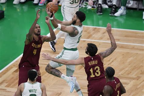 Tatum Scores 41 To Help Celtics Outlast Cavaliers 117 113 Whats Up Newp