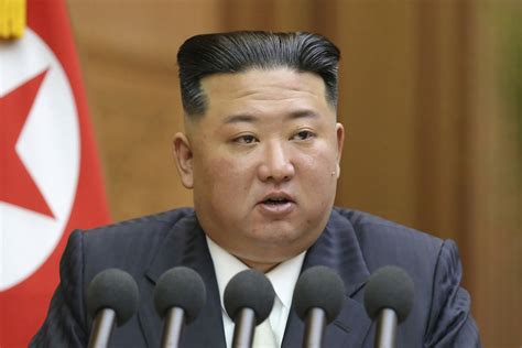 Kim Jong Un Nordkorea Feuert Rakete Ab Japan Ruft Zu Evakuierung Auf