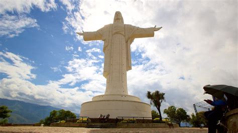 Cristo de la Concordia Tours - Book Now | Expedia