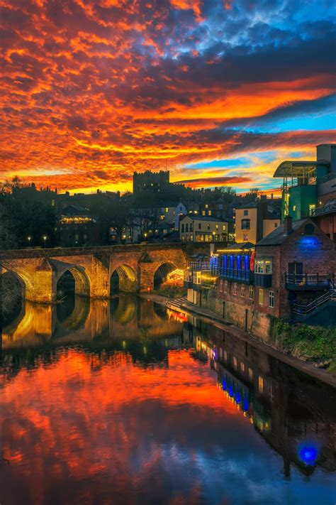 Sunset over the town of Durham in the north of England : SkyPorn