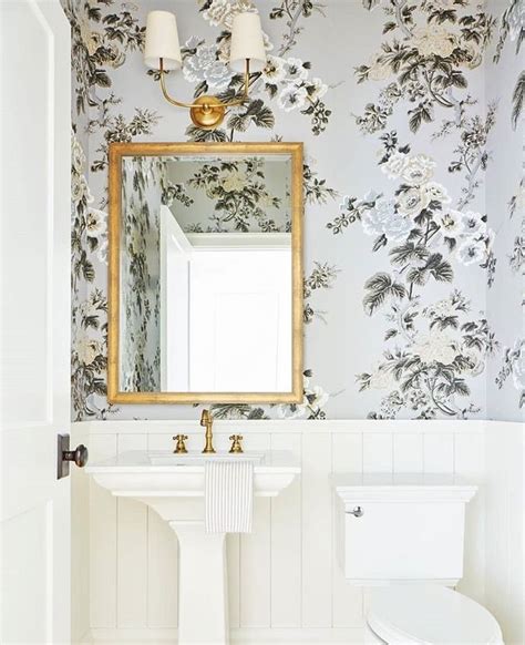 20 Bold Wallpaper Powder Room