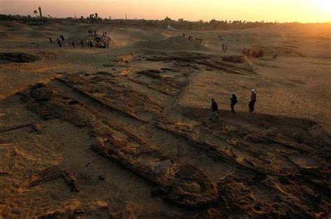 Arkeolog Temukan Makam Perahu Raja Mesir Kuno National Geographic