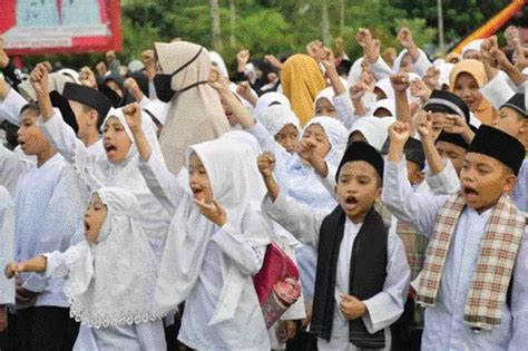 Uas Tabligh Akbar Di Matur Terapkan Nilai Islam Dalam Keluarga Padek