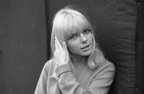 French Singer France Gall Dead At 70 France Gall Singer Serge