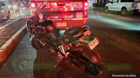 Mujer Derrapa En Su Moto Y Queda Con Golpes Y Raspaduras En Zamora