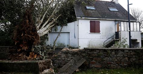 Des ouvriers sont morts en réparant les dégâts causés par la tempête